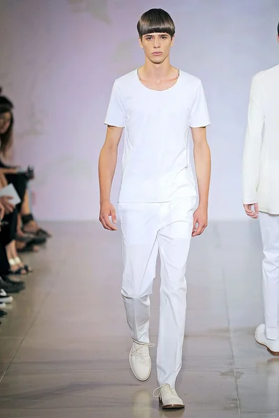 Look 4